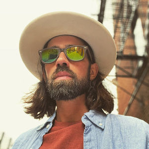 Meet your Posher, Blake